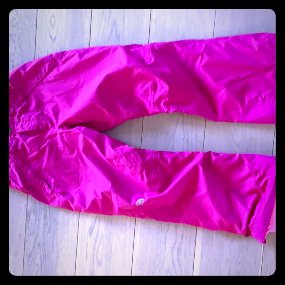 Snow skiiing pants. Worn twice. Fuschia